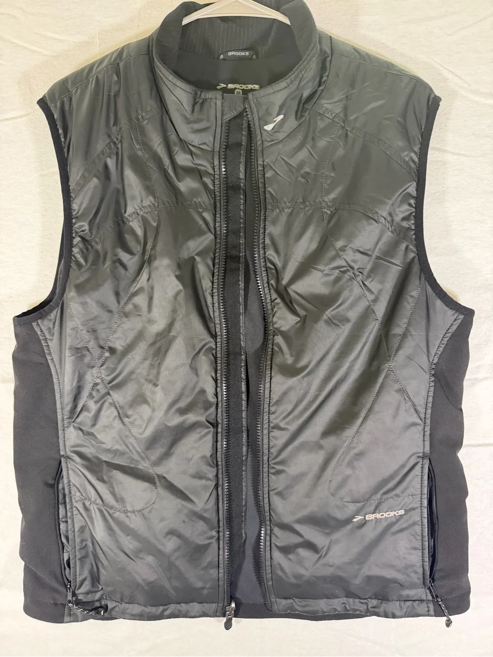 Brooks Men's Black Quilted Athletic Vest